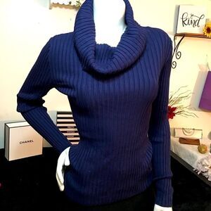 Apt9 silky Lite weight large ribbed long sleeve